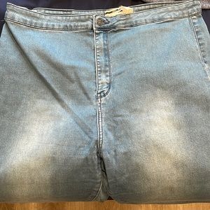 This is a 5XL Jeans. From Modemist Elegance